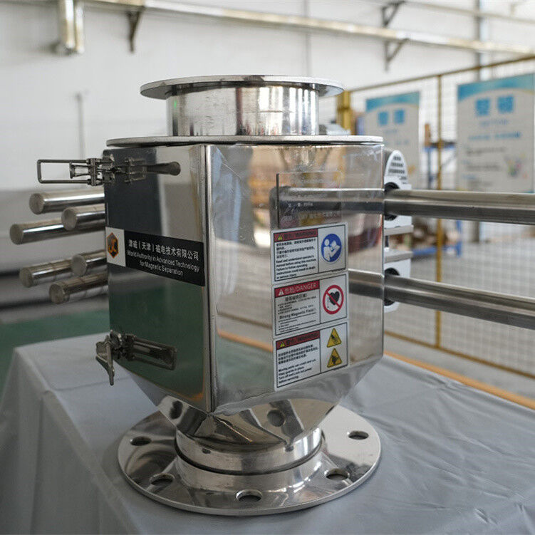 Séparateur magnétique permanent autonettoyant antidéflagrant avec contrôle automatique par automate programmable (PLC) pour environnements dangereux